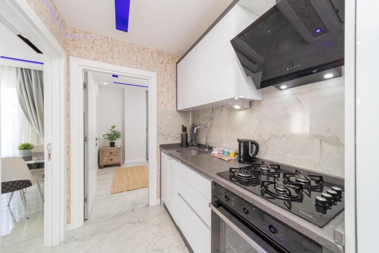 Modern Flat Near Beach In Antalya Lejlighed Eksteriør billede