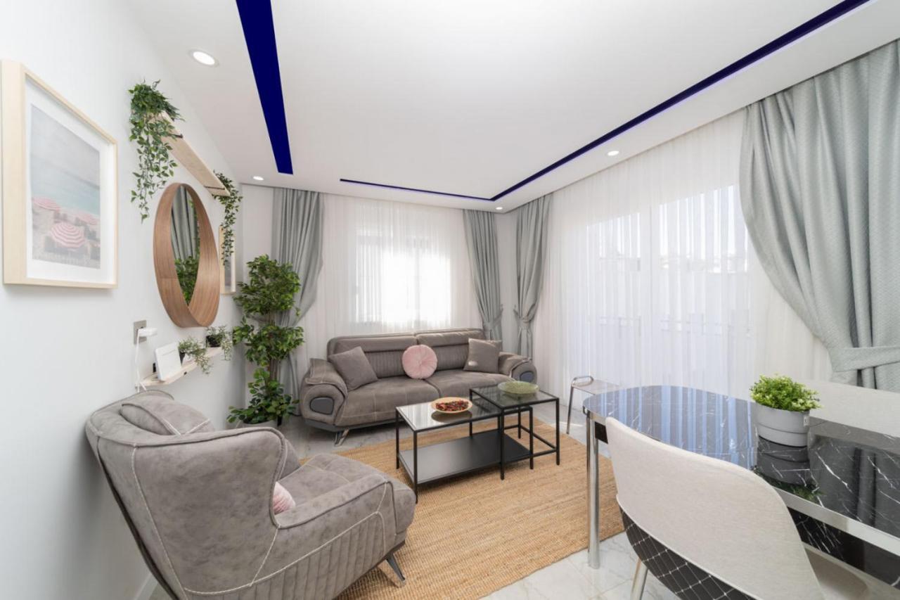 Modern Flat Near Beach In Antalya Lejlighed Eksteriør billede