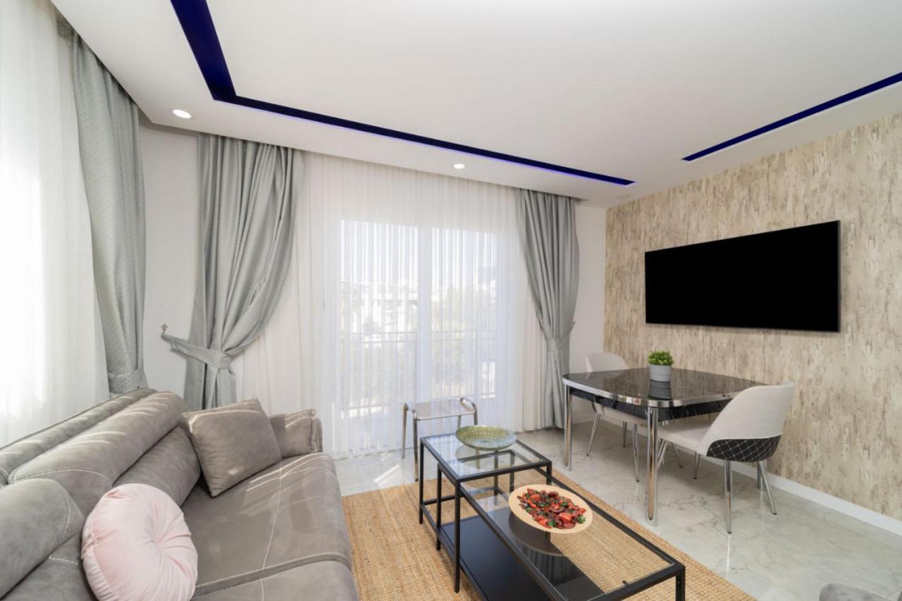 Modern Flat Near Beach In Antalya Lejlighed Eksteriør billede